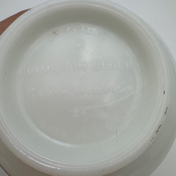 Vintage Mixing Bowl with Lip 6.25" Milk Glass Hamilton Beach - Picture 5 of 7